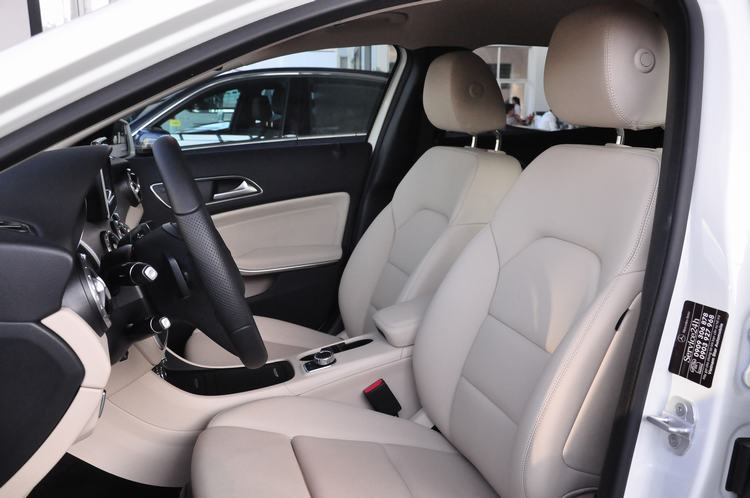 Mercedes GLA 200 2018 2019 ngoai that noi that (1)