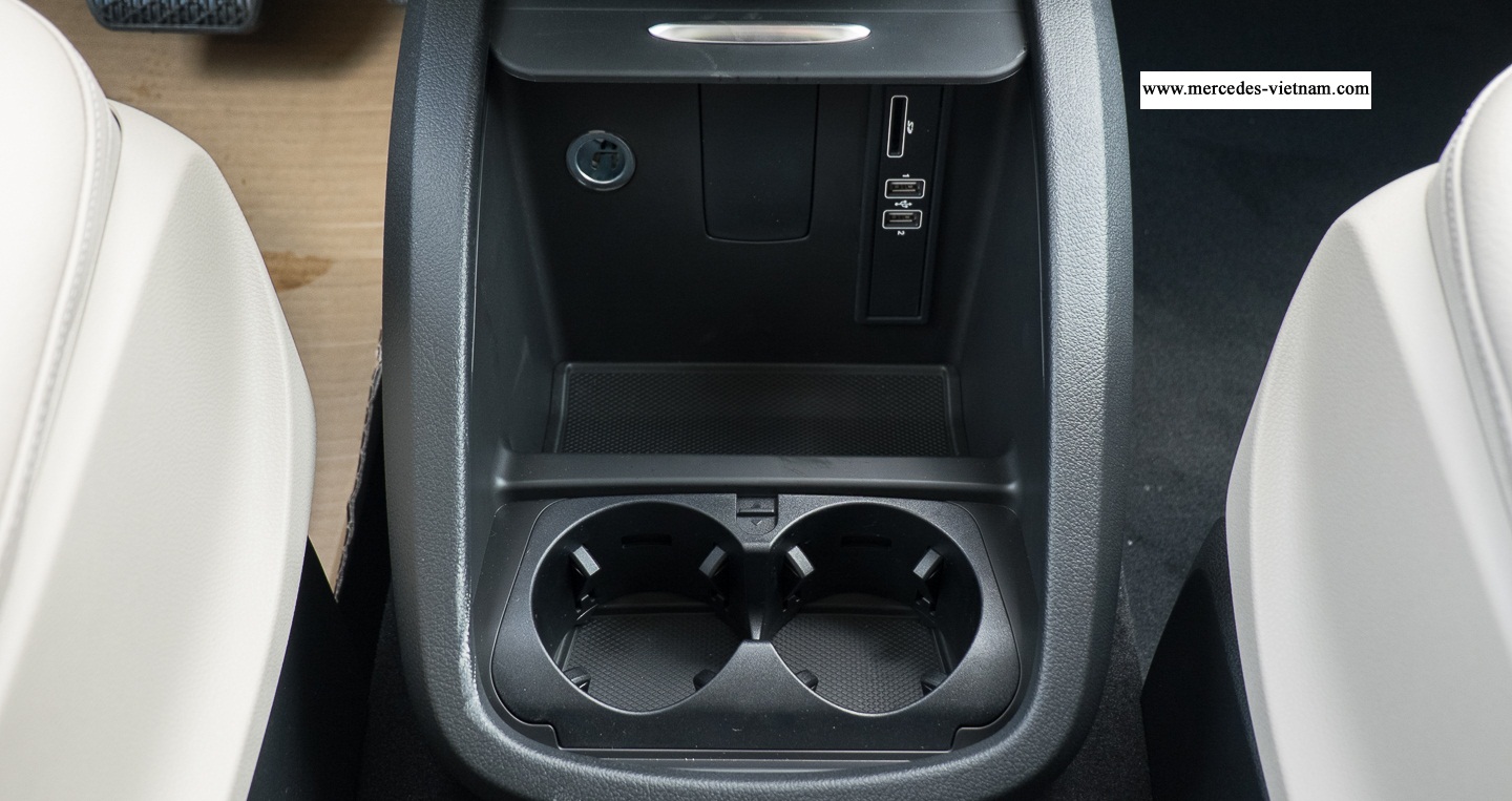 Mercedes V250 2018 May Xang (1)