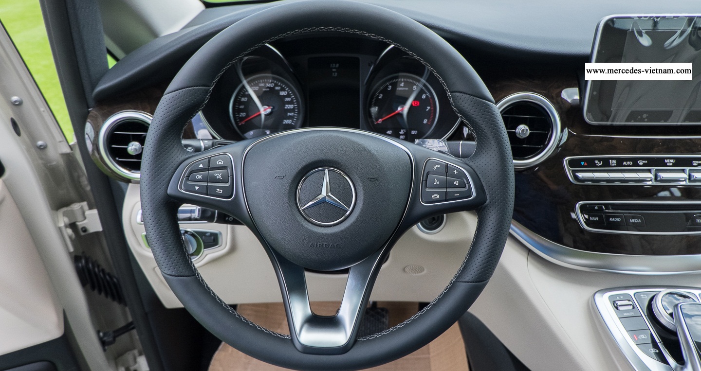 Mercedes V250 2018 May Xang (1)