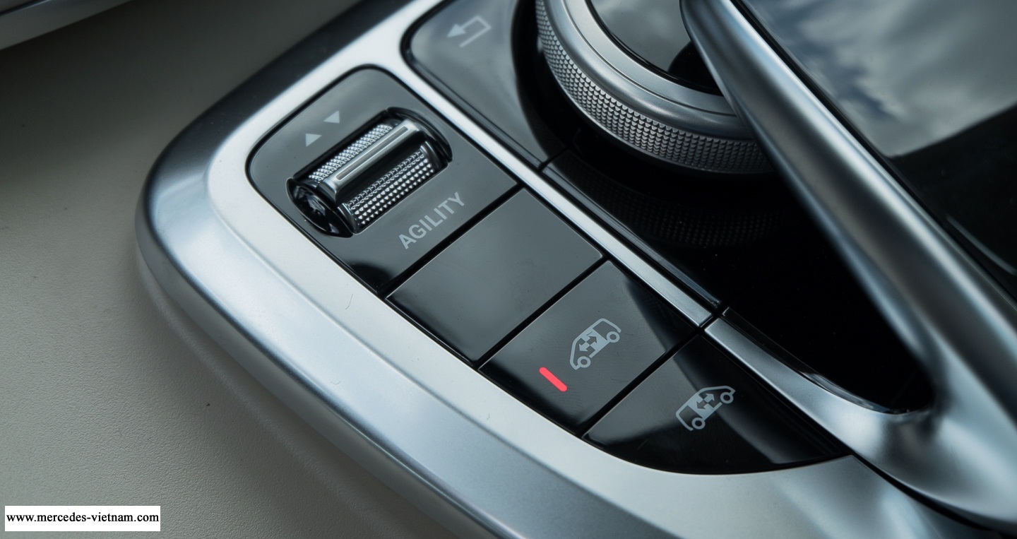 Mercedes V250 2018 May Xang (1)