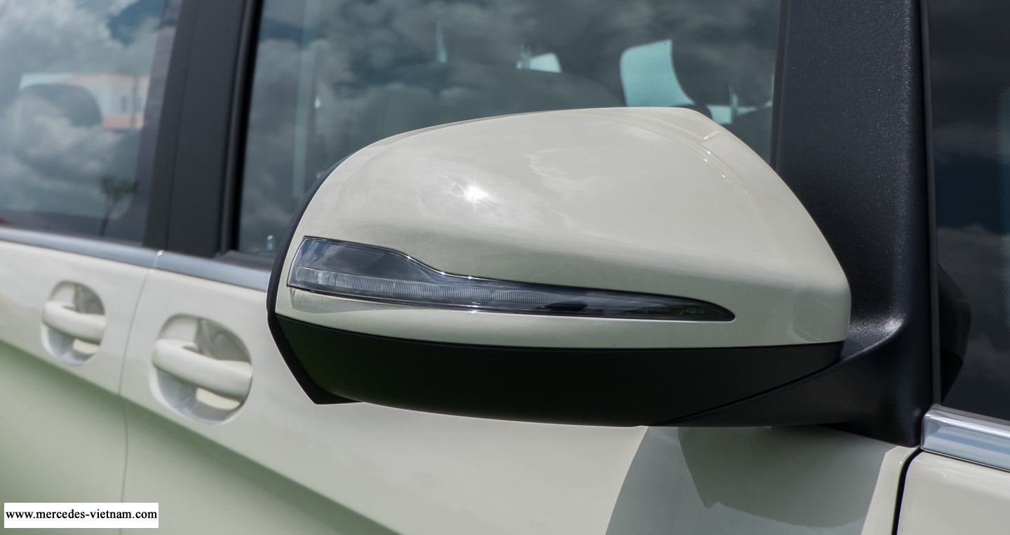 Mercedes V250 2018 May Xang (1)