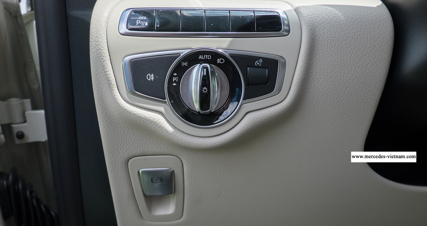 Mercedes V250 2018 May Xang (1)