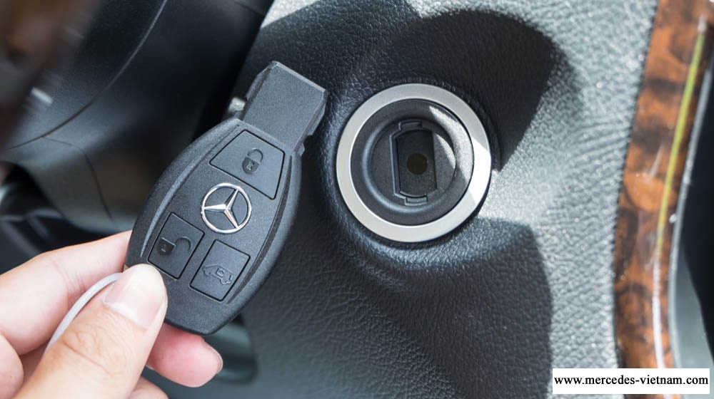 Mercedes Vito Tourer 121 2018 8 cho ngoi (1)