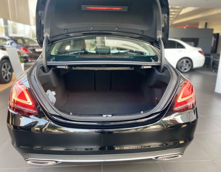 Mercedes-Benz C180 2021